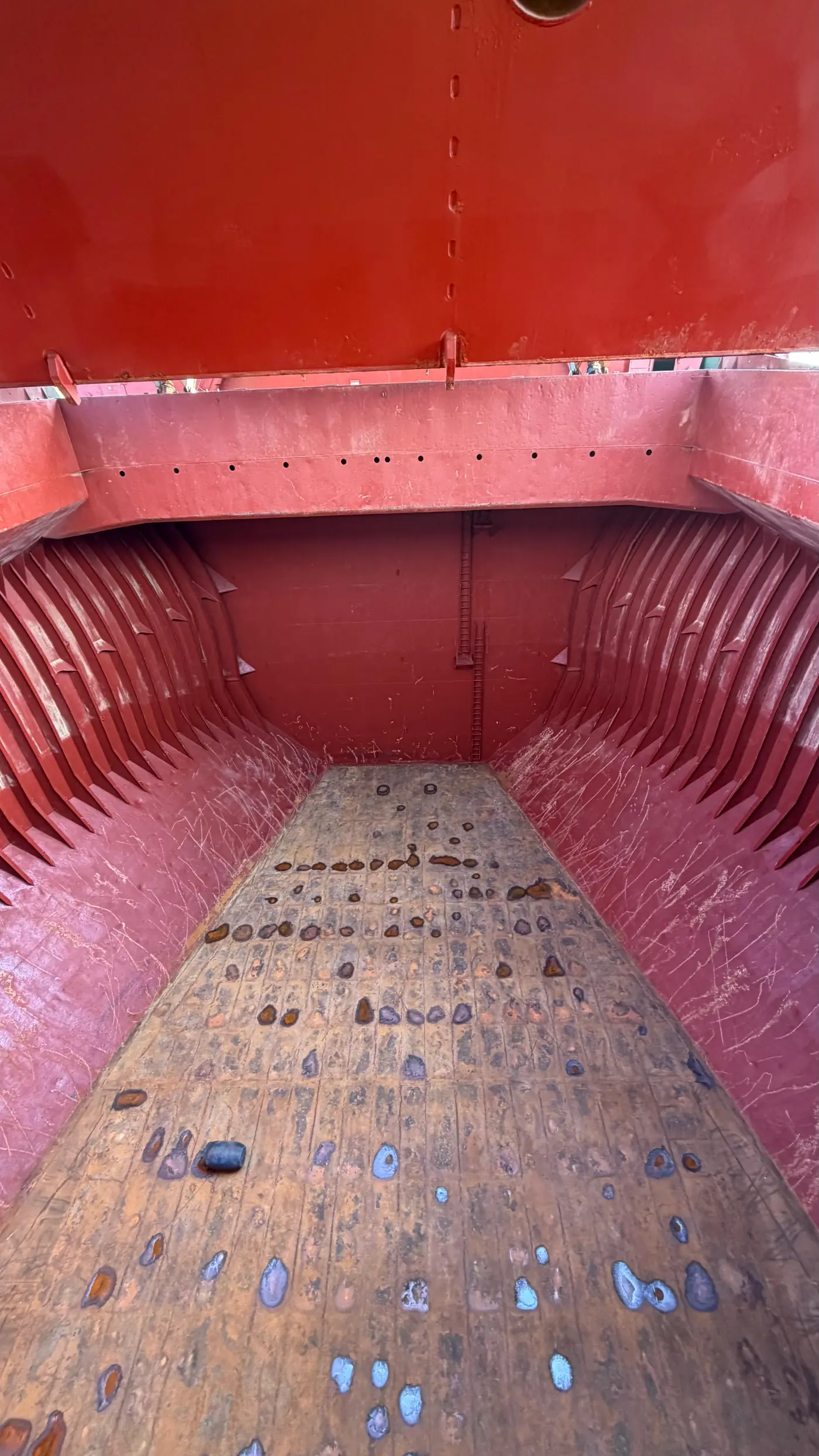 Hold 1 side plates wet after sea-water washing
